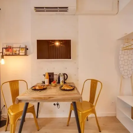 Double Divine Sun&moon Canal St Martin Appartement